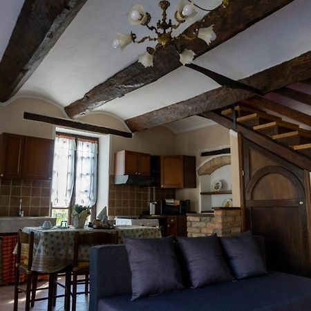 La Rocca Di Efisio Aparthotel Costigliole d'Asti Exteriör bild