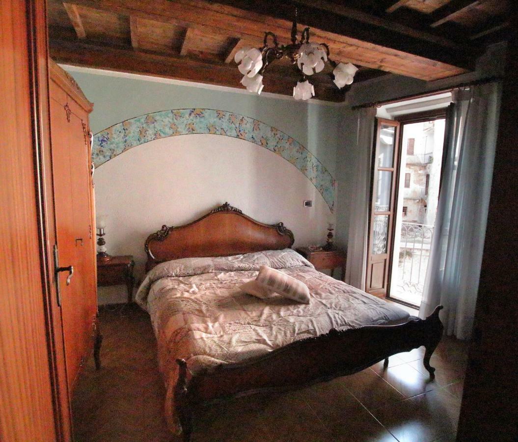 La Rocca Di Efisio Aparthotel Costigliole d'Asti Exteriör bild