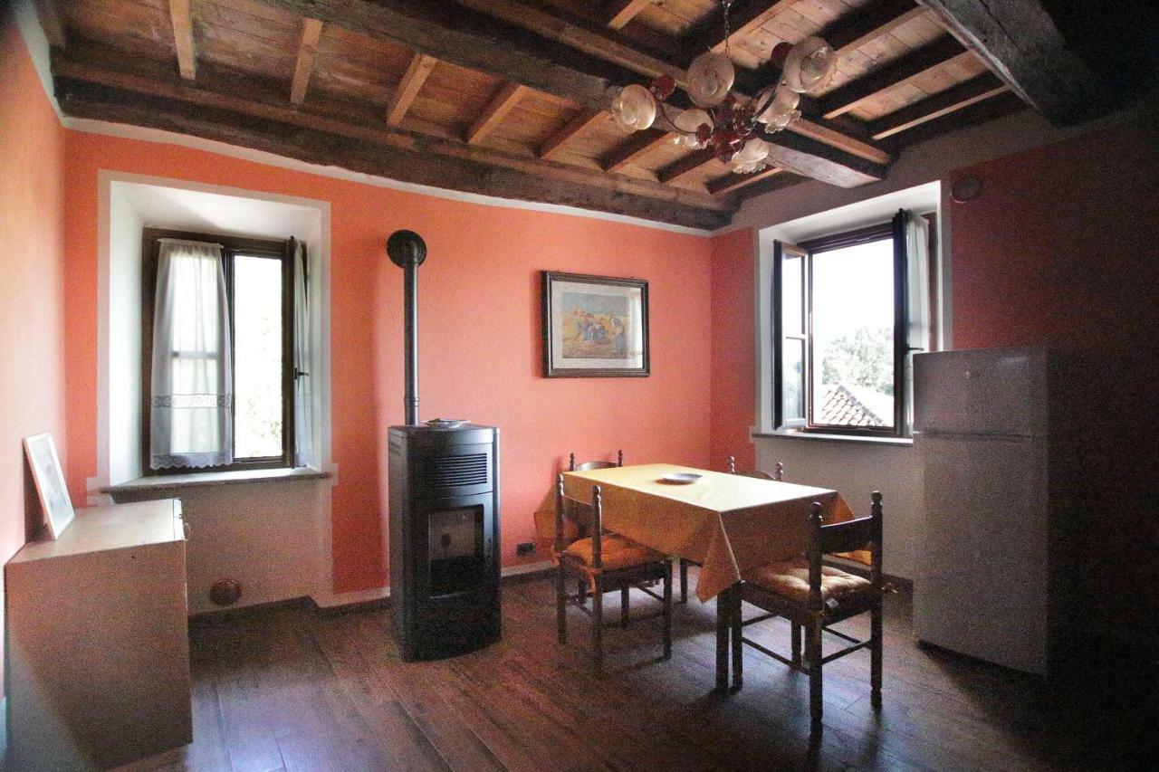 La Rocca Di Efisio Aparthotel Costigliole d'Asti Exteriör bild