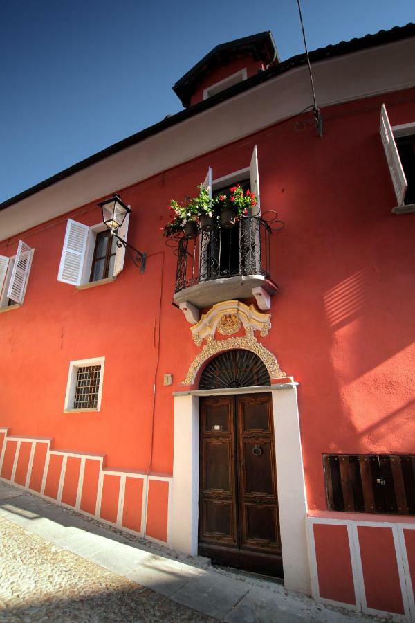 La Rocca Di Efisio Aparthotel Costigliole d'Asti Exteriör bild