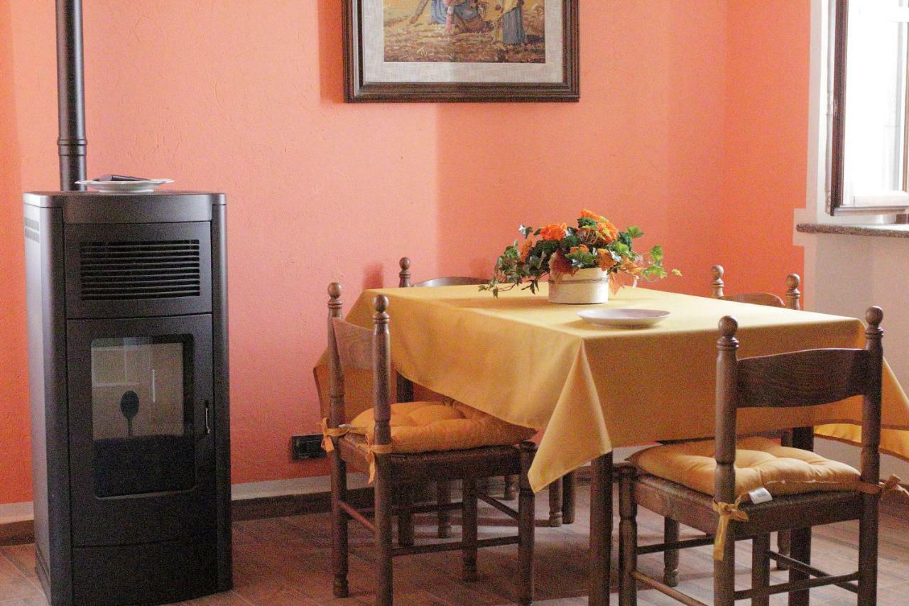 La Rocca Di Efisio Aparthotel Costigliole d'Asti Exteriör bild