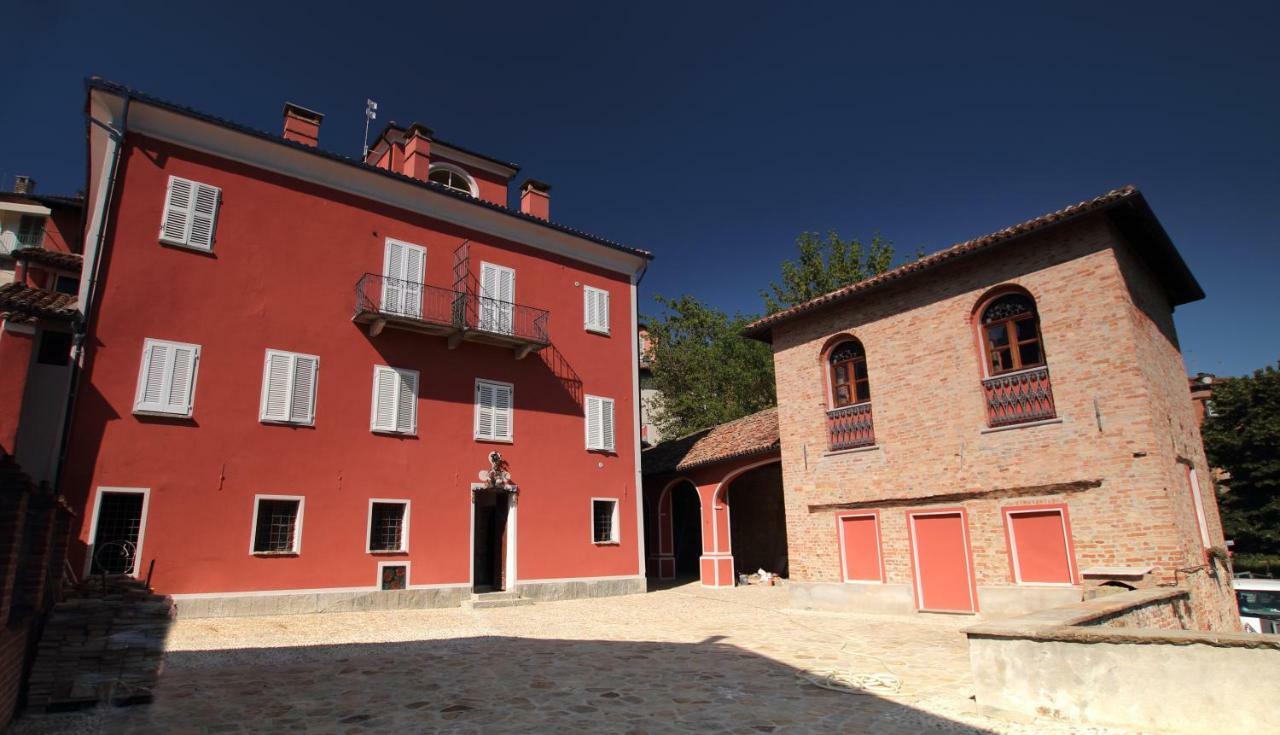 La Rocca Di Efisio Aparthotel Costigliole d'Asti Exteriör bild